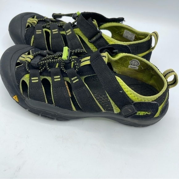 Keen Kids Newport H2 Black/Lime Green Size 5 Hiking Sandals Shoes - Picture 1 of 6